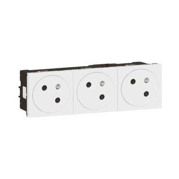Prise triple encastrée