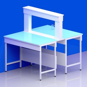 Paillasse centrale étagère coffre piètement A plateau verre chant blanc