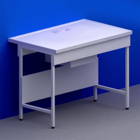 Laverie simple pied en A avec bénitier positionné au centre